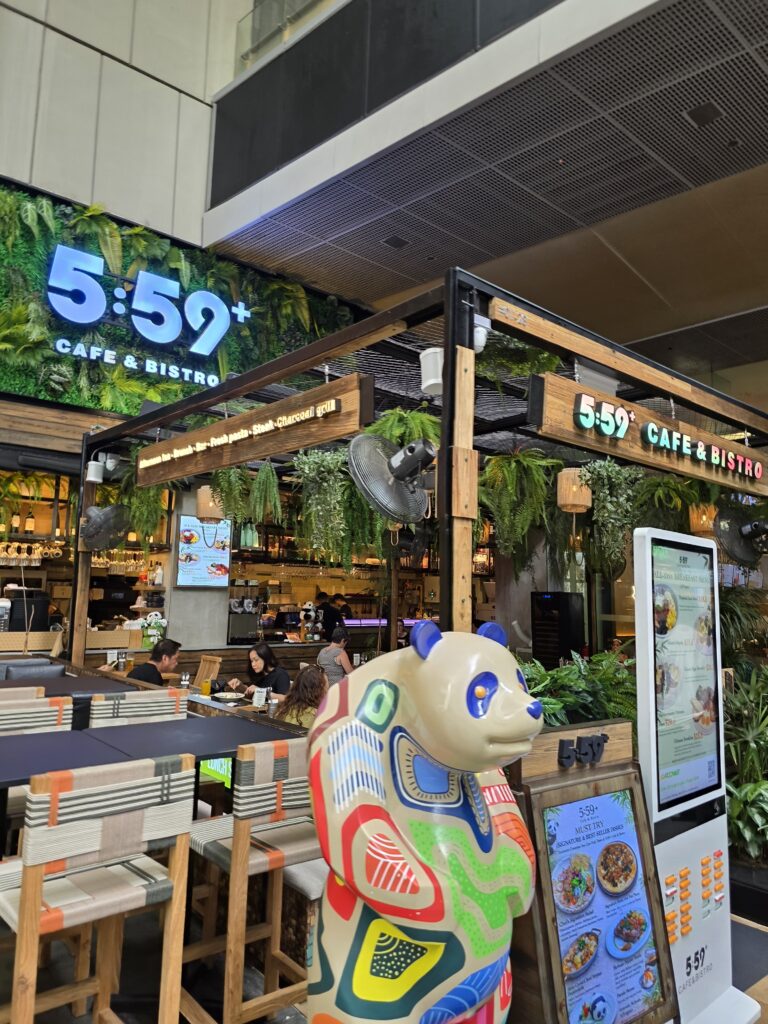 5:59+ Cafe & Bistro