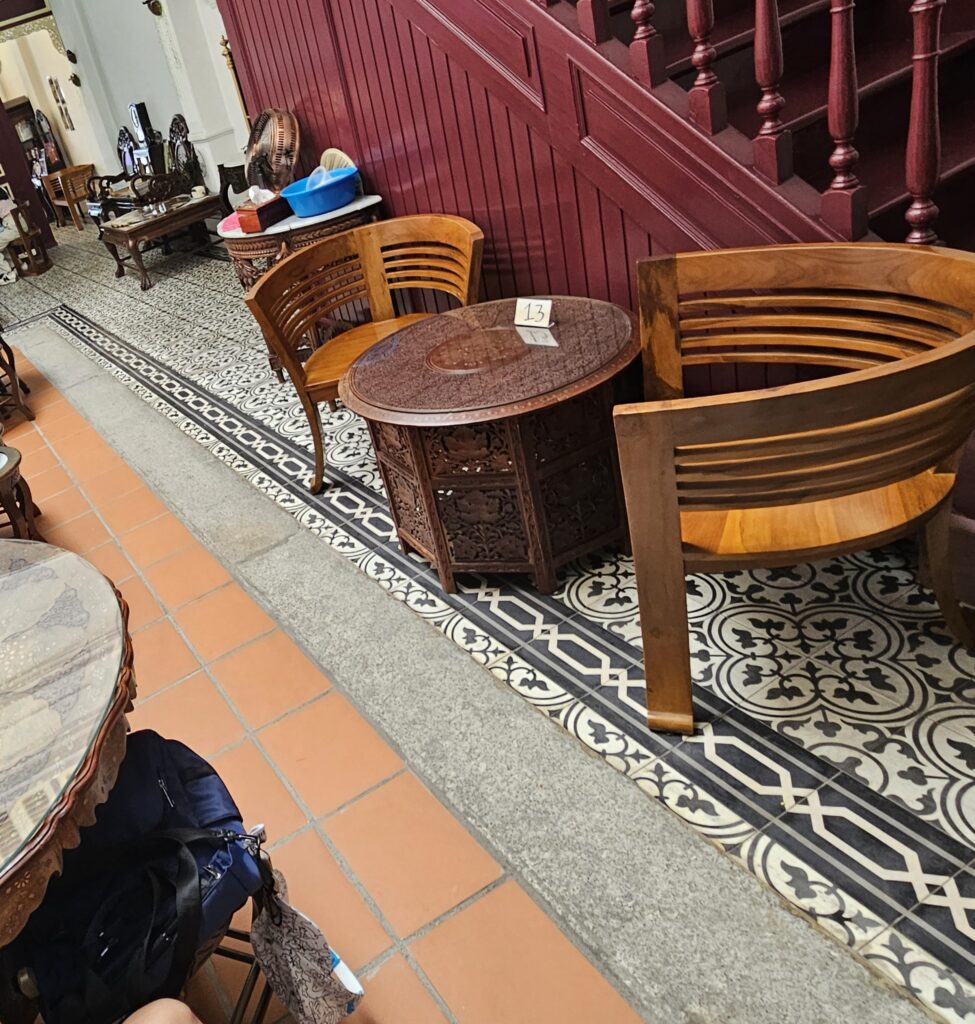 92 Armenian, Penang: Bird’s Nest Luxury in Every Bite 2 92 Armenian Vintage Interior