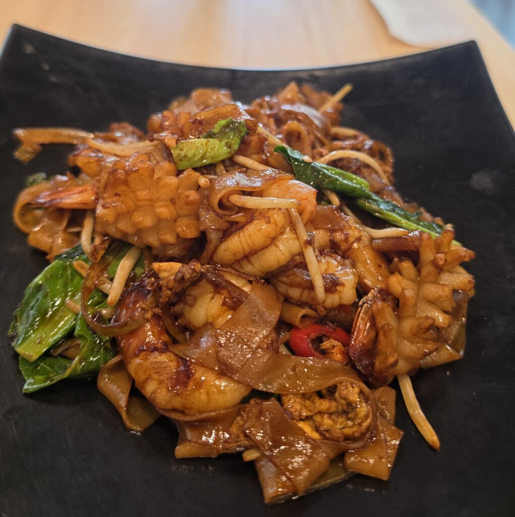 Streats Singapore: The Perfect Place When You Can't Decide What to Eat 7 char kway tiao
