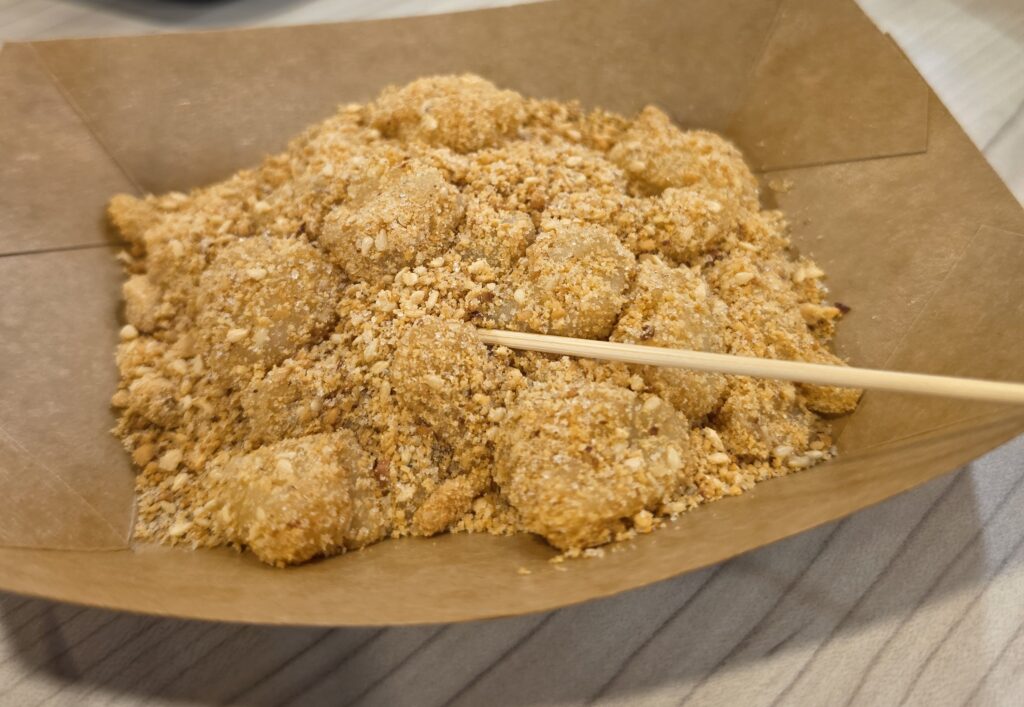 Crispy and Delicious: Why Ann Chin Popiah Remains a Must-Try Local Favourite 5 muah chee