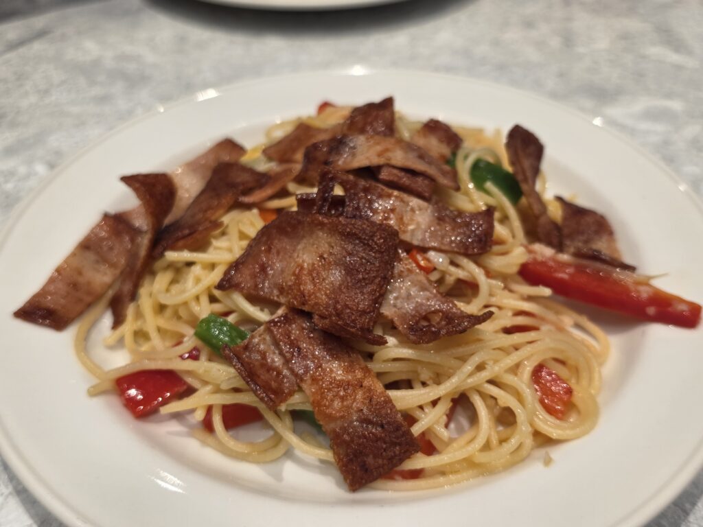 The Ultimate Hanis Dishes You Can't Miss 3 turkey bacon aglio olio
