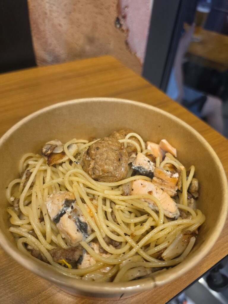Pasta Express Let You Build Your Perfect Bowl with Your Favourite Ingredients 4 Pasta express diy meatball salmon beef minced meat
