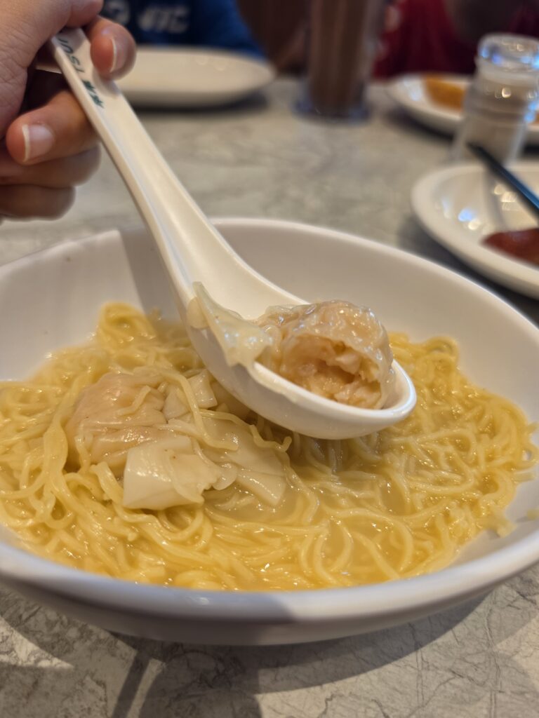 Tsui Wah: Enjoy a Classic Hong Kong Breakfast 7 Wonton with D