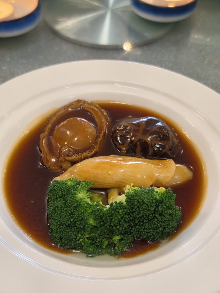 LS Seafood Restaurant Braised Abalone with fish maw