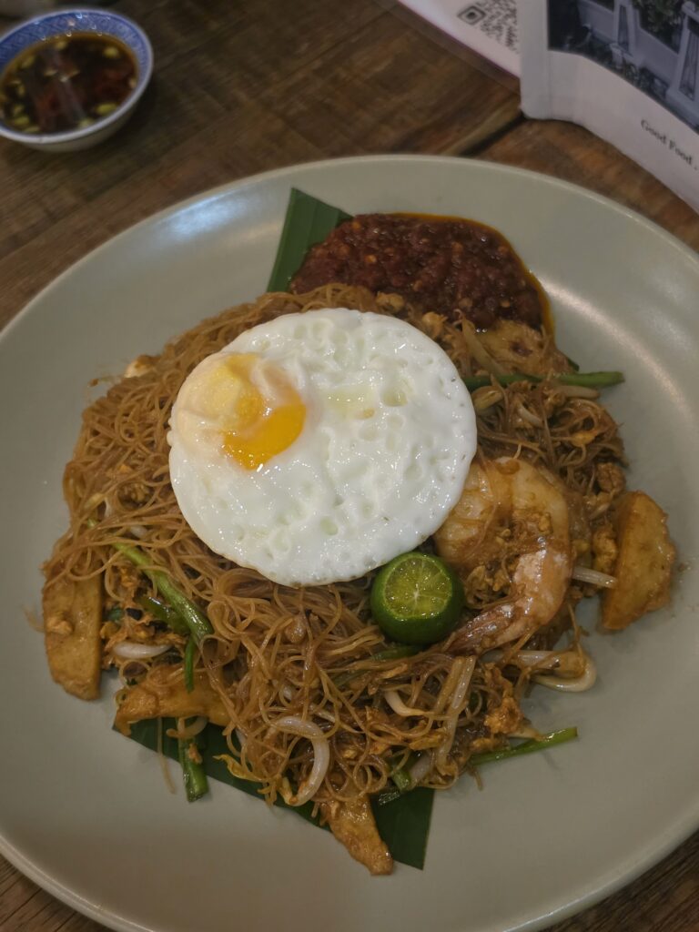 Chop Tiang Bee Melaka: From Humble Recycling Shop to a Stunning Heritage Cafe 5 House Special Vermicelli
