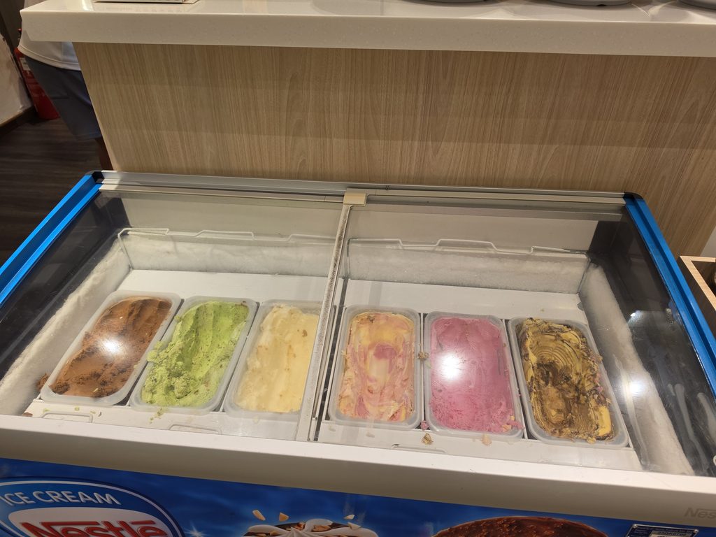 GuoMa Shabu Shabu Buffet ice cream selection