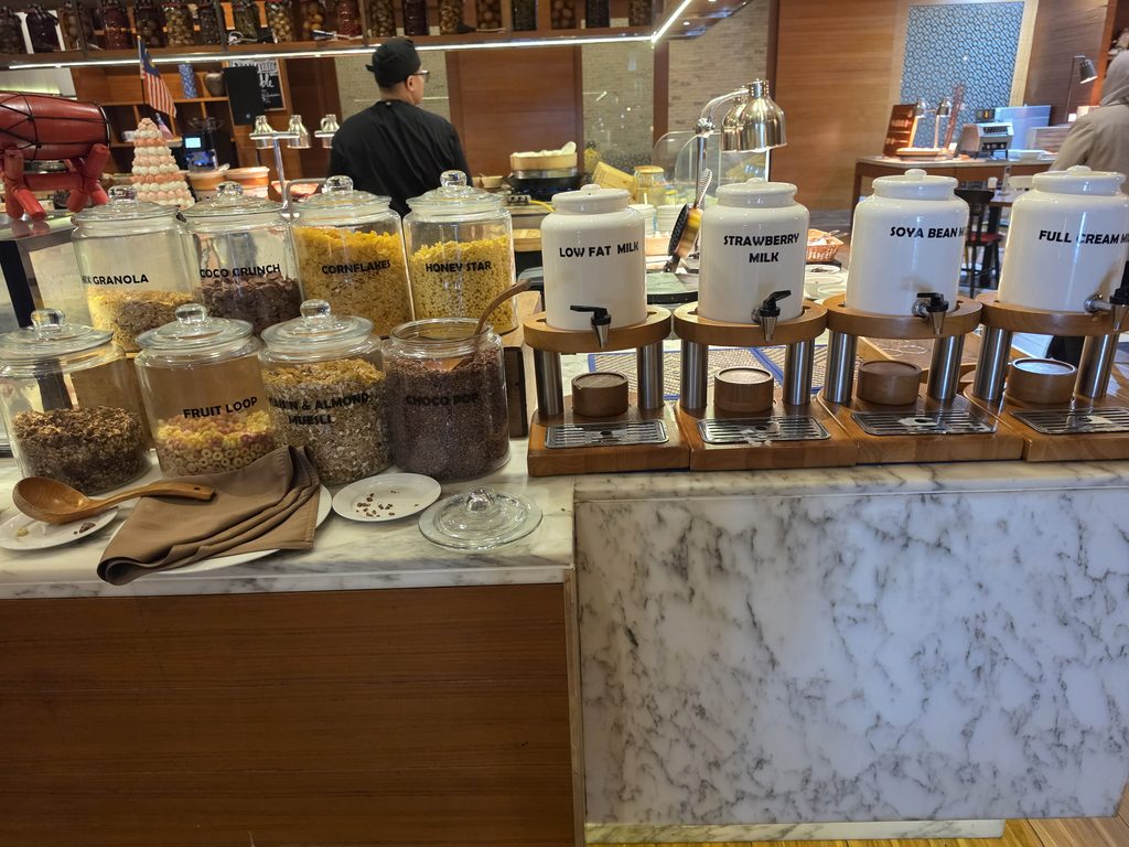 DoubleTree JB cereal corner