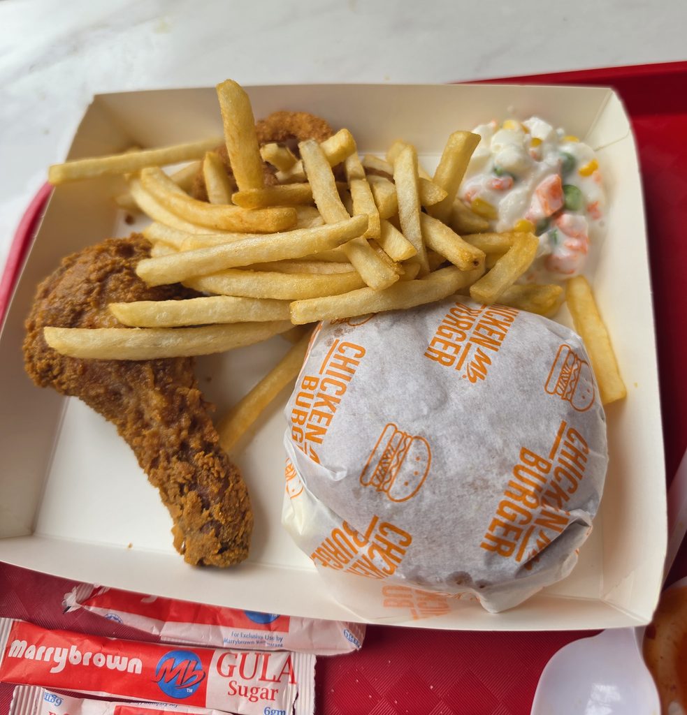 Marrybrown MB KL at Sunway Lagoon: A Satisfying Meal During Day of Fun! 4 Jumbo Meal