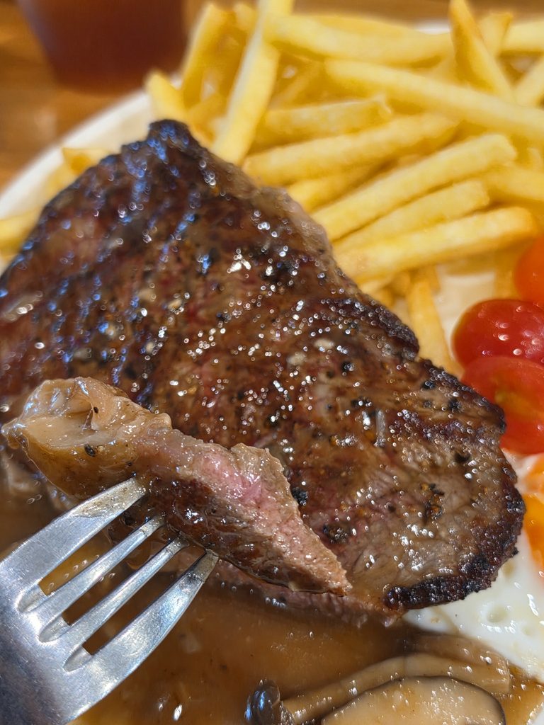 Rise & Grind Coffee Co: A Fantastic Breakfast & Brunch Spot at Oasis Terraces, Punggol 6 Medium Steak